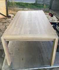 Drewniany Stół