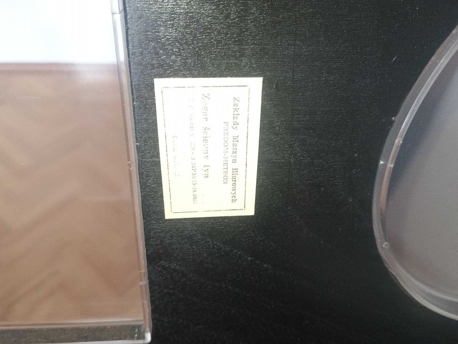 Zegar ścienny Metron Prl nakręcany