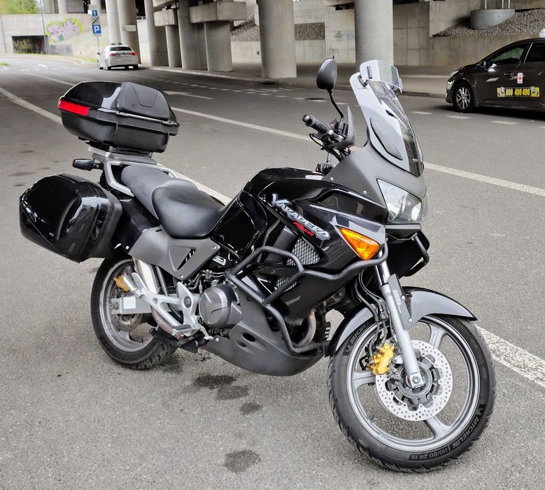 Honda Varadero XL 1000 ABS - bardzo dobry stan - NOWE OPONY, SERWIS