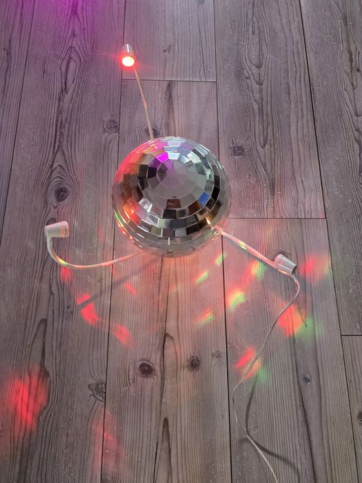 Ikea Dansa kula dyskotekowa