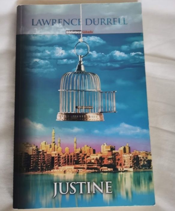 Vendo Vários Livros