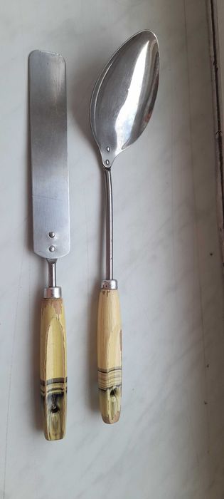 Stare przybory do kuchni 2 szt do grilla