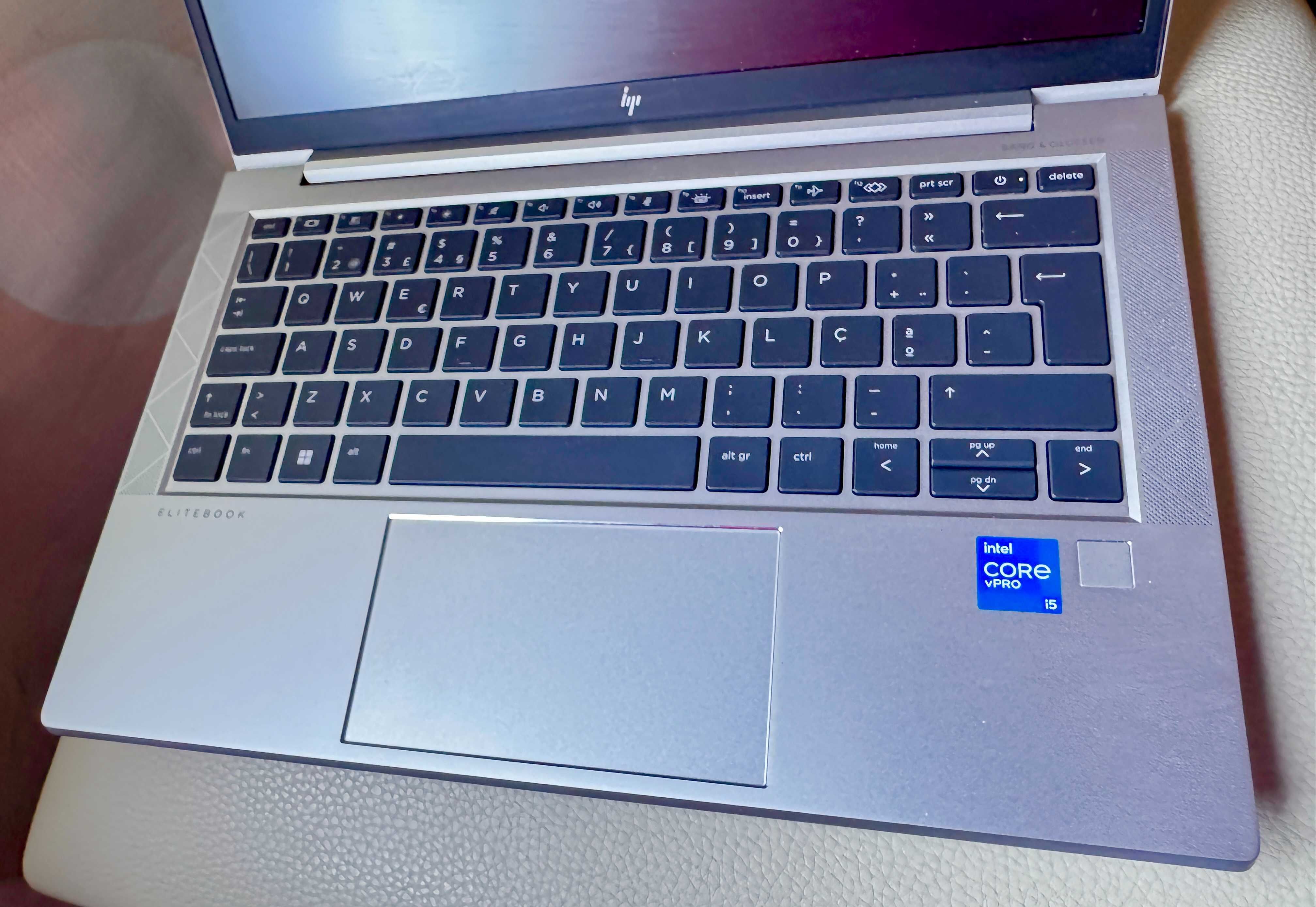 HP Elitebook 830 G8 13.3"FullHD/i5-1145G7/16Gb Ram/Ssd 512Gb/Garantia