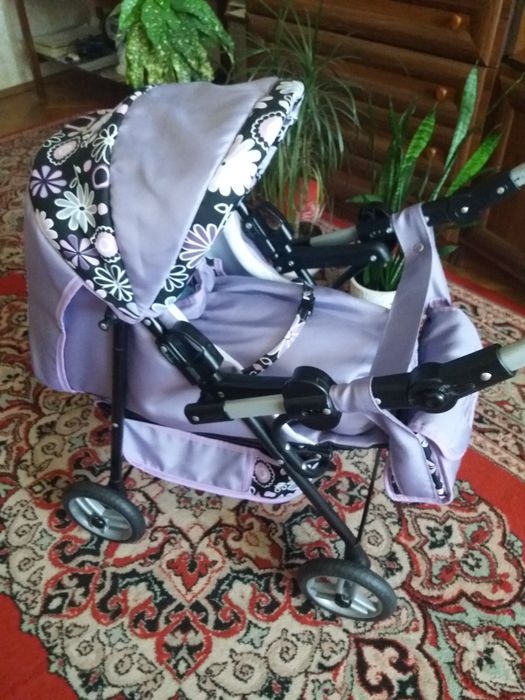 Іграшкова коляска
