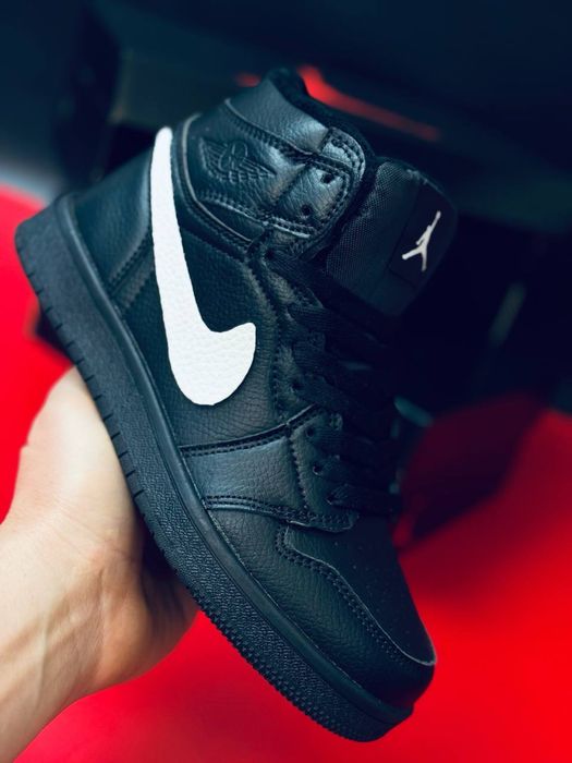 Зимние Найк Джордан Ретро черные / теплые мужские кросы Nike Jordan /э