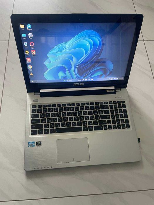 ASUS VivoBook S550CM - надійний бізнес-ноутбук для роботи та навчання