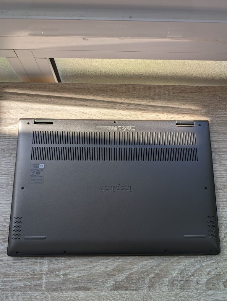 Dell Inspiron 14 7405 híbrido