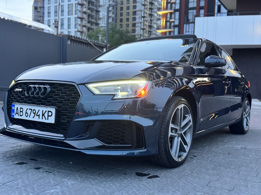 Терміново  AUDI A3 (RS3 пакет) Рестайлінг 2017 рік