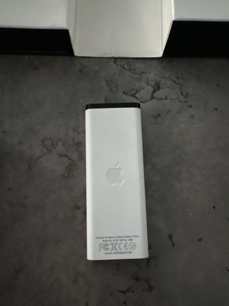 Universal Dock Apple