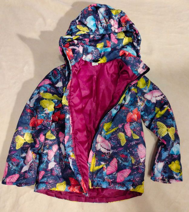 Куртка демісезонна на дівчинку 3-4 роки