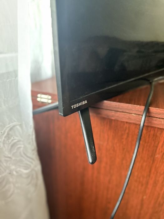 Телевизор 32" Toshiba 32S2855EC