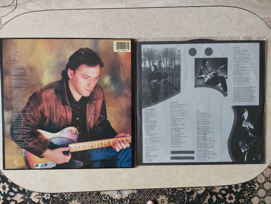 Продам виниловую пластинку David Gilmour 1984 About Face