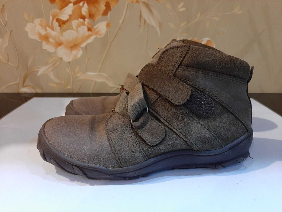 Дитячі теплі замшеві ботинки розмір 30