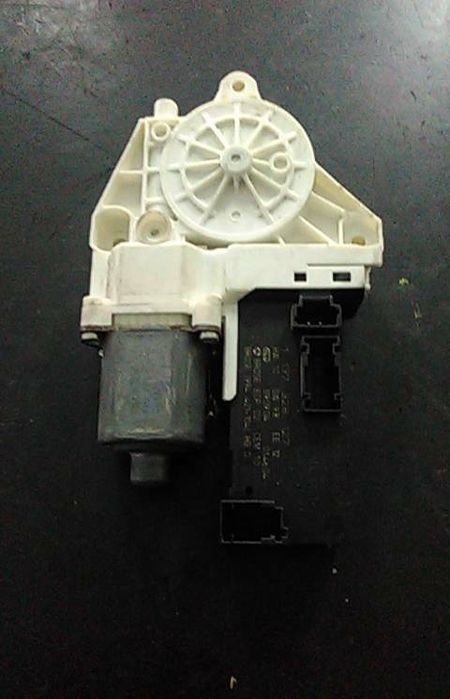 Motor vidro frente direito PEUGEOT 407 (6D_)