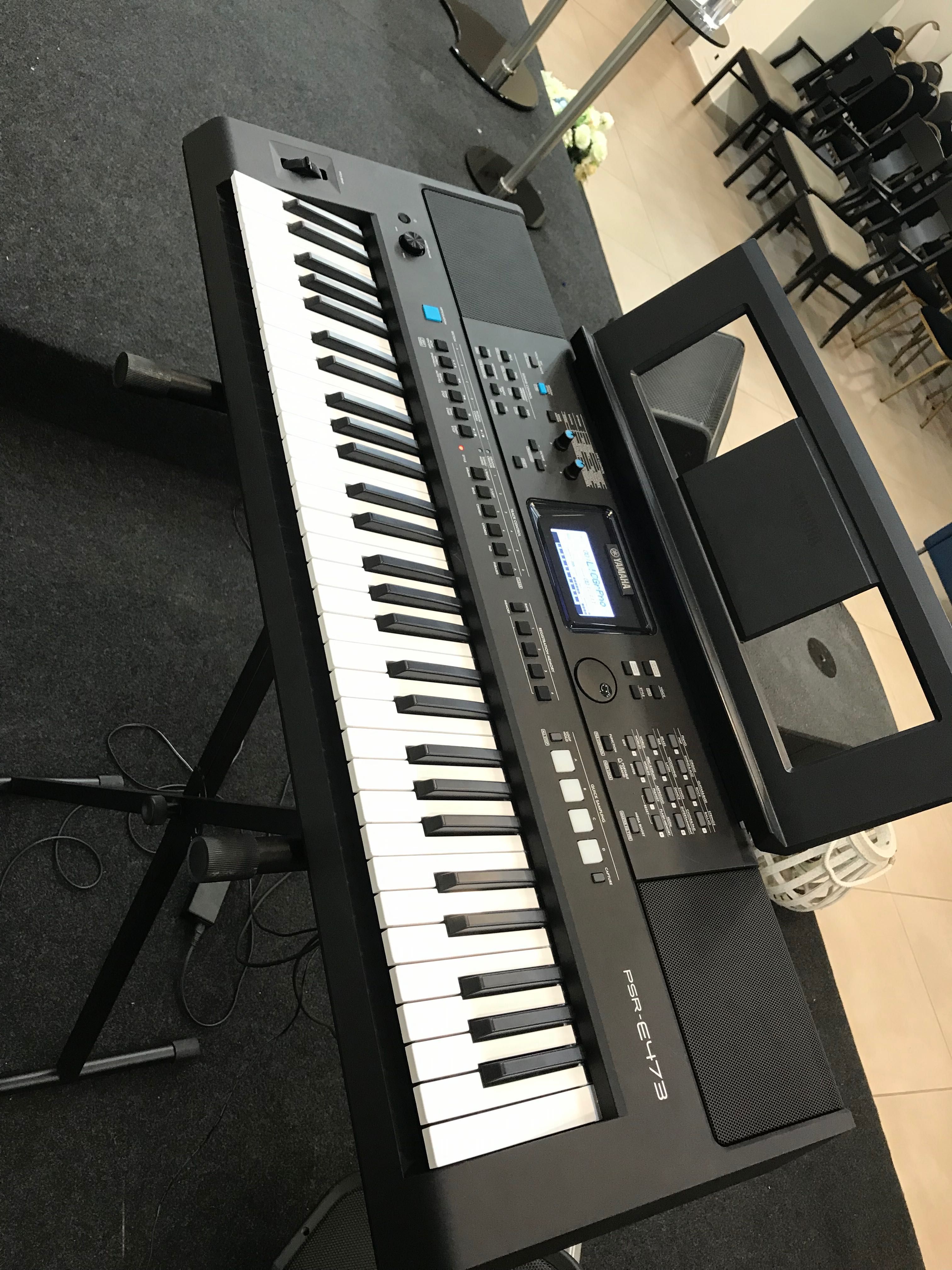 Teclado Yamaha PSR E 473