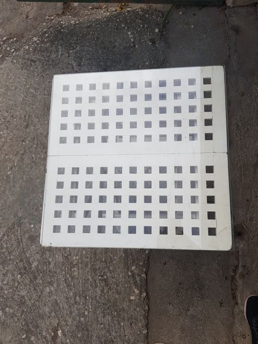 Mesa pequena dobrável