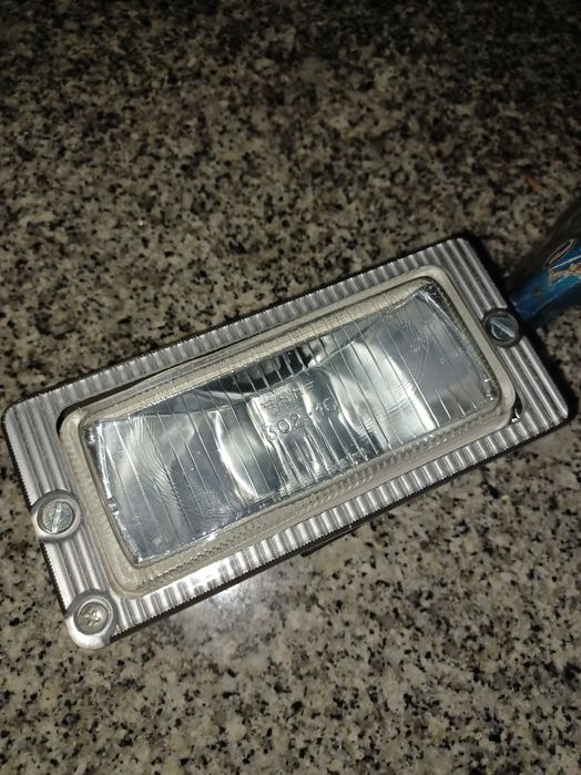 Farol nevoeiro para choques  dianteiro Peugeot 309 GTI / 405 MI 16 GTI