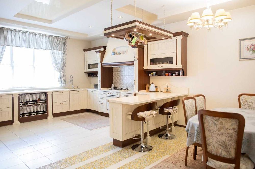 Особняк у парку ШЕВЧЕНКА