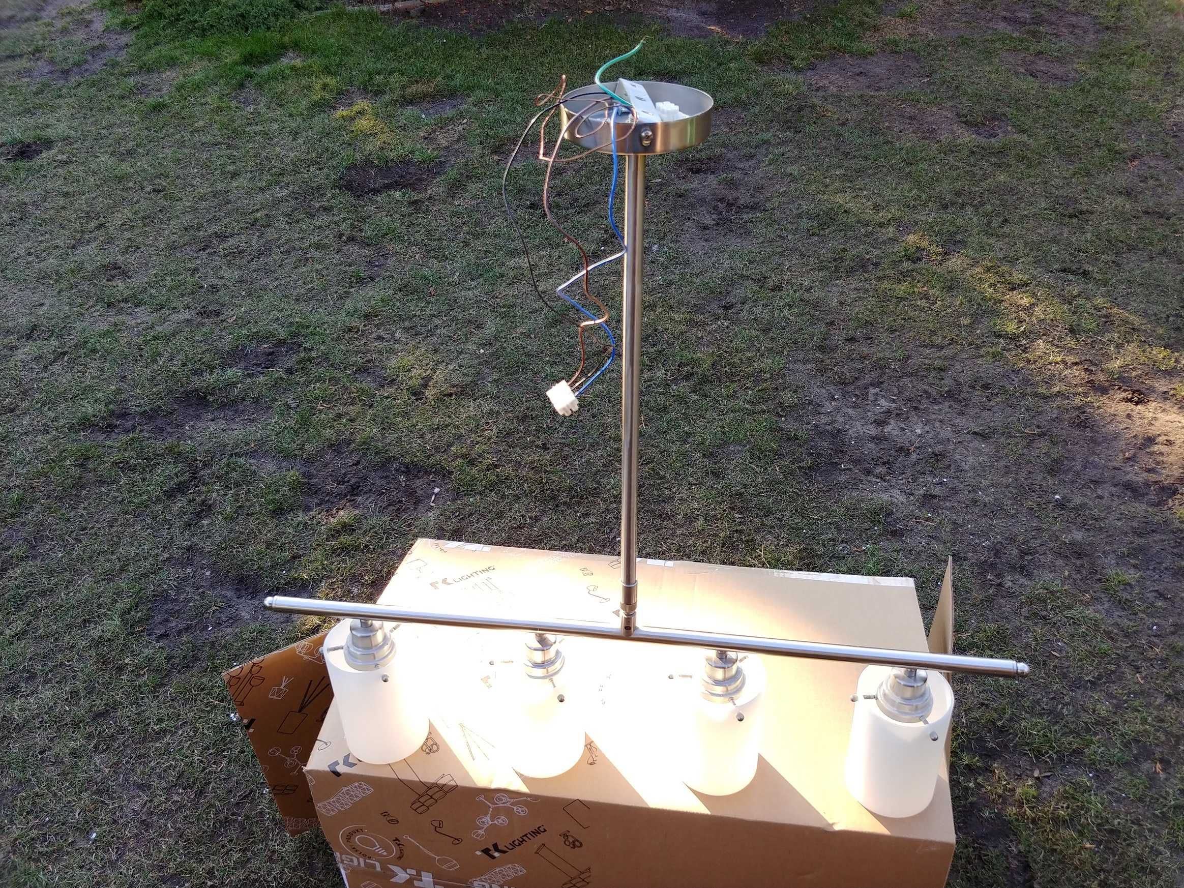 Lampa Żyrandol stan b. dobry