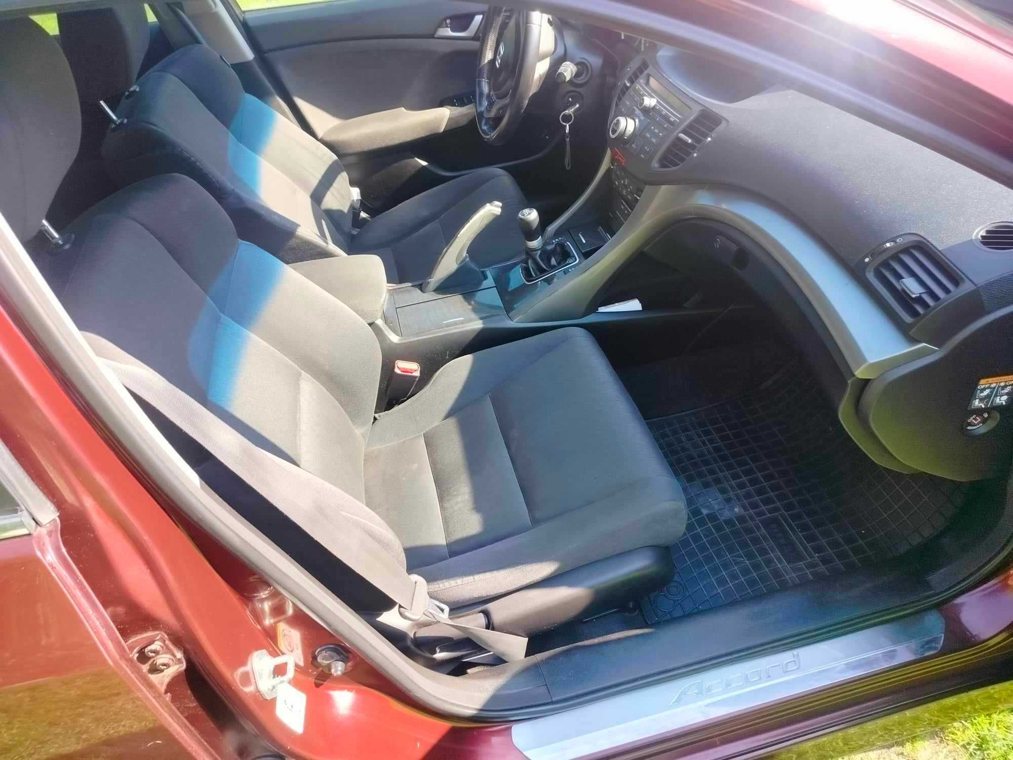 Pilnie sprzedam hondę accord