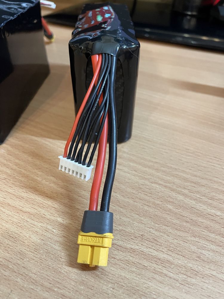Акумулятори для FPV дронов 6s 2 p 8000 mAh 90 a
