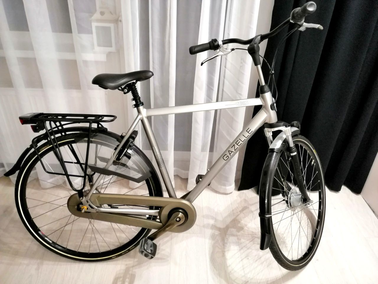 Gazelle Paris C7+