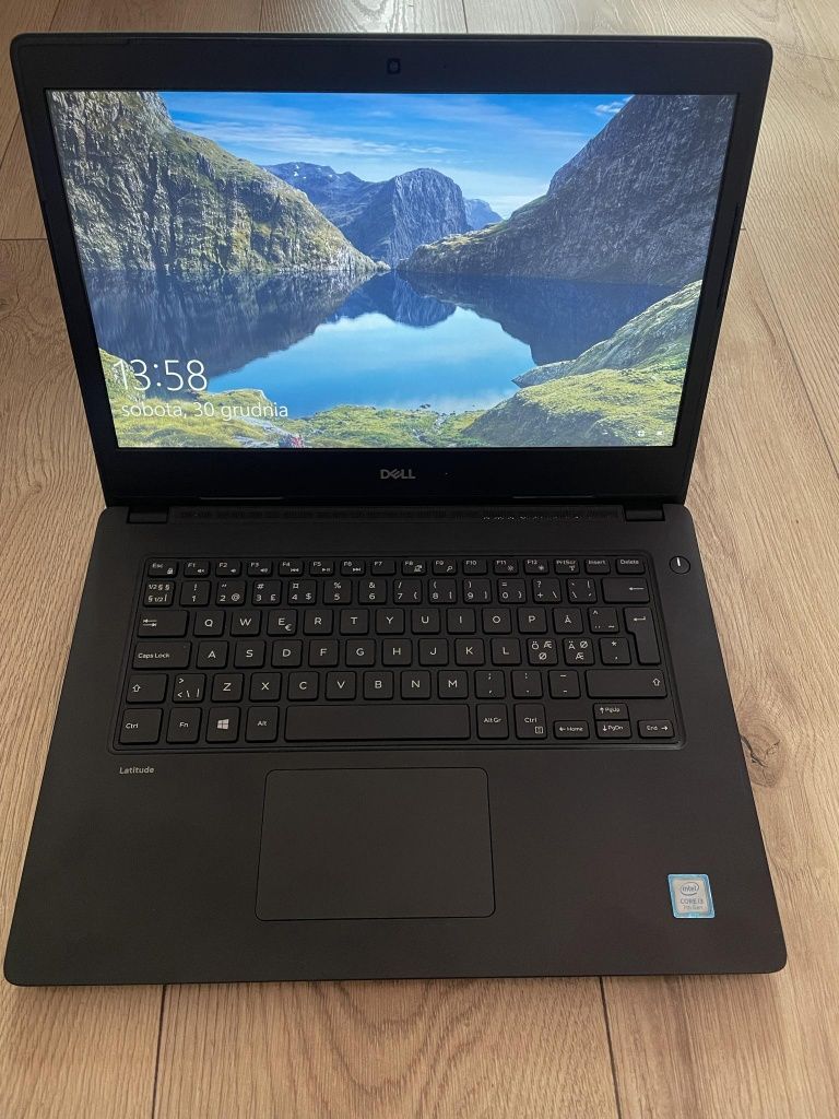 Laptop DELL / Intel Core i3 / 8 GB DDR4 / SSD 250 GB / FULL HD / LADNY