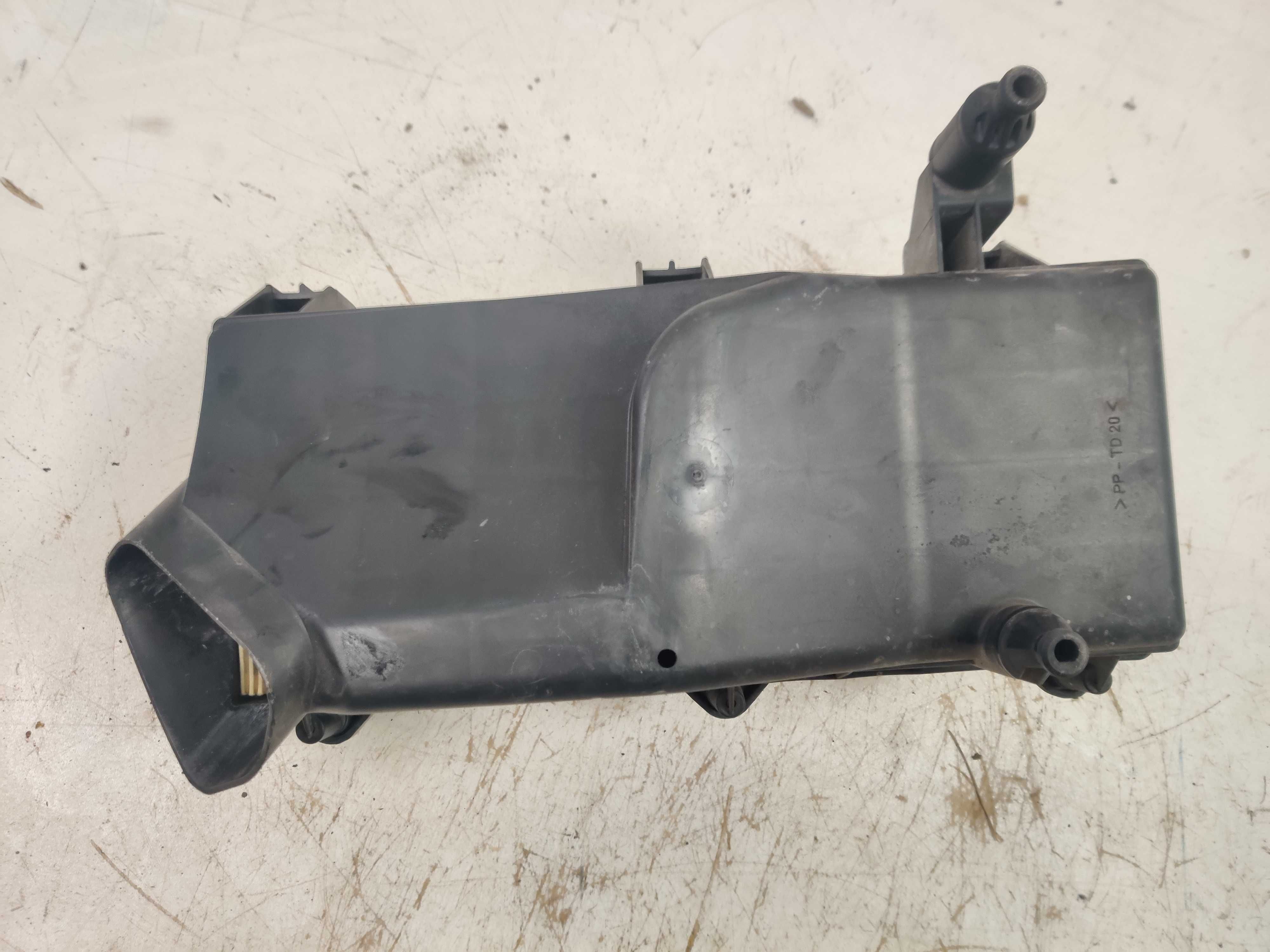 Ford Mondeo MK3 2.0 TDCI Obudowa Filtra Powietrza