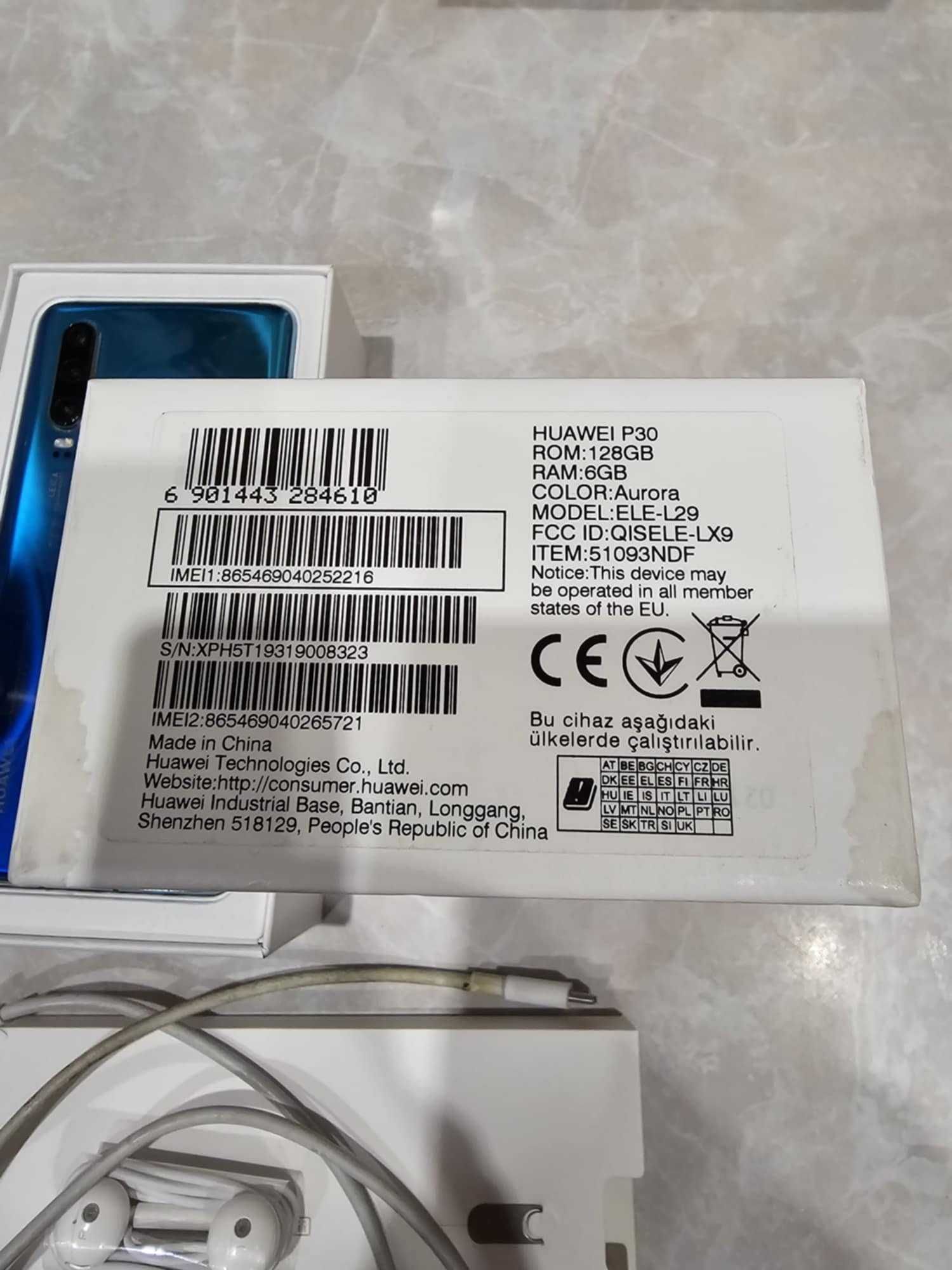 Smartfon Huawei P30 6 GB / 128 GB 4G (LTE) niebieski