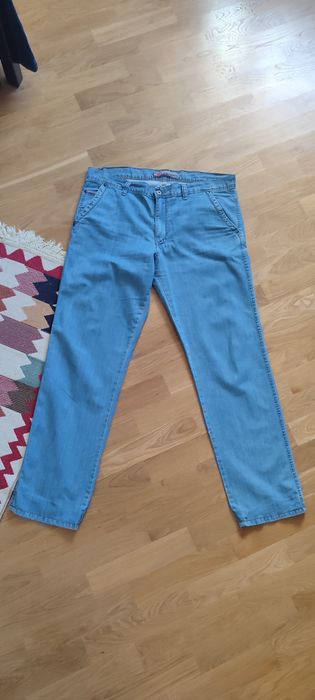 Чоловічі легкі  джинси