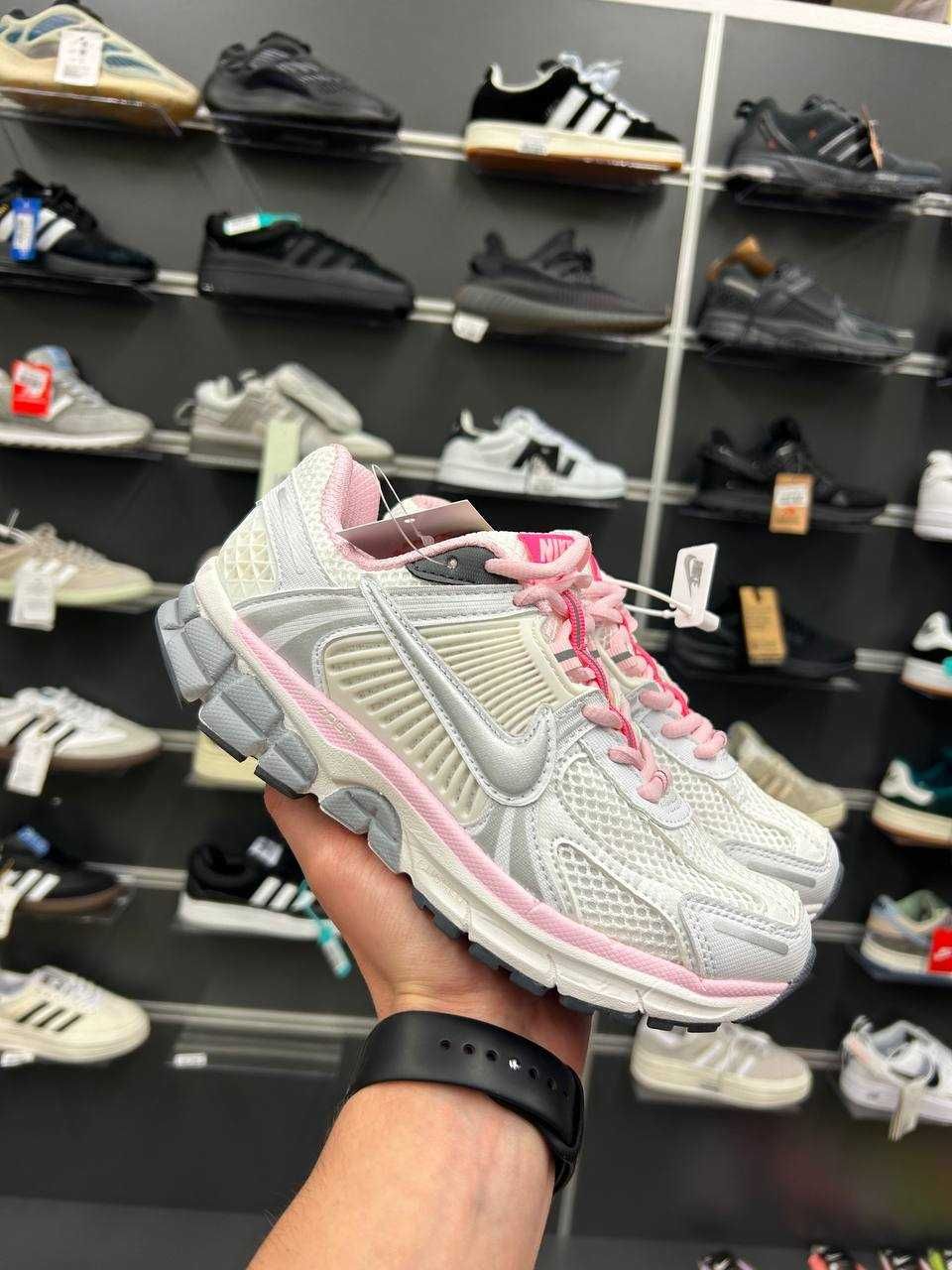 Жіночі кросівки Nike Vomero 5 White-pink (37-41)