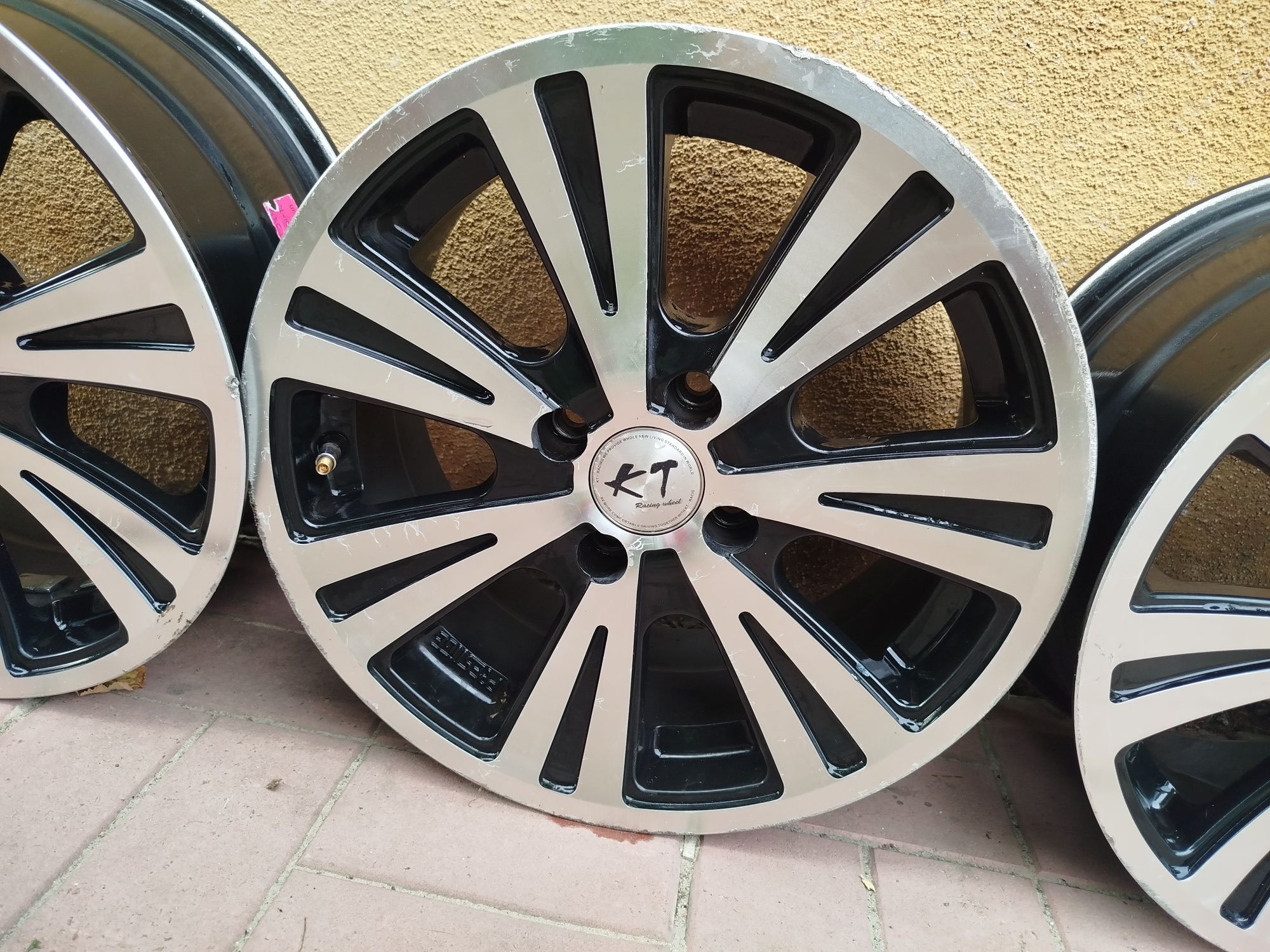 Диски Reno logan r 15