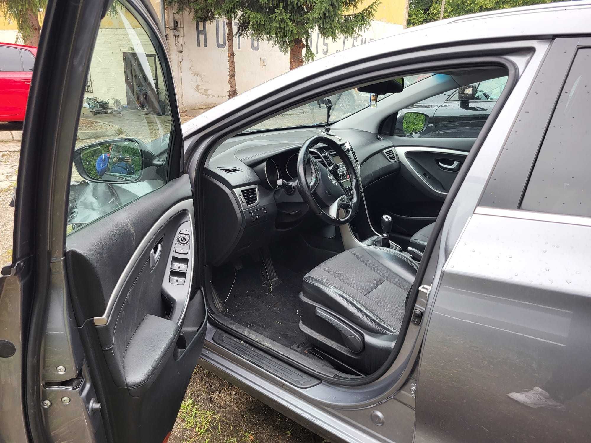 Hyundai I30 2013R - Bogata wersja wyposażenia