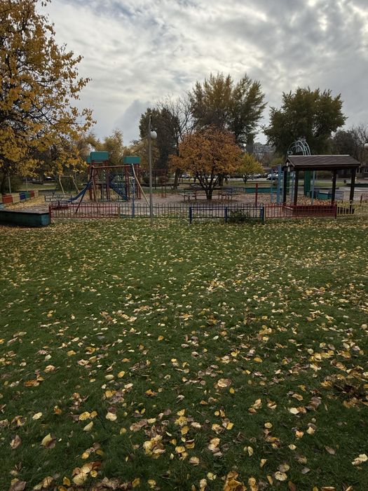 Продаж гарненької  квартири на Митниці