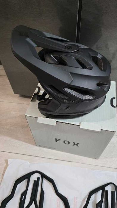 Kask rowerowy FOX Dropframe Pro black rozmiar S 51-55 cm