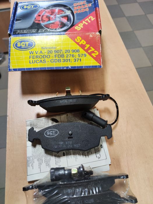 Тормозные колодки передние SCT SP 172