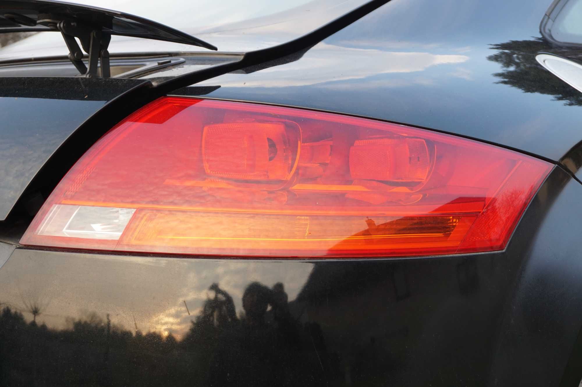 Audi TT 8J Coupe tylna lampa prawa lampa tył prawa czarna Ładna*