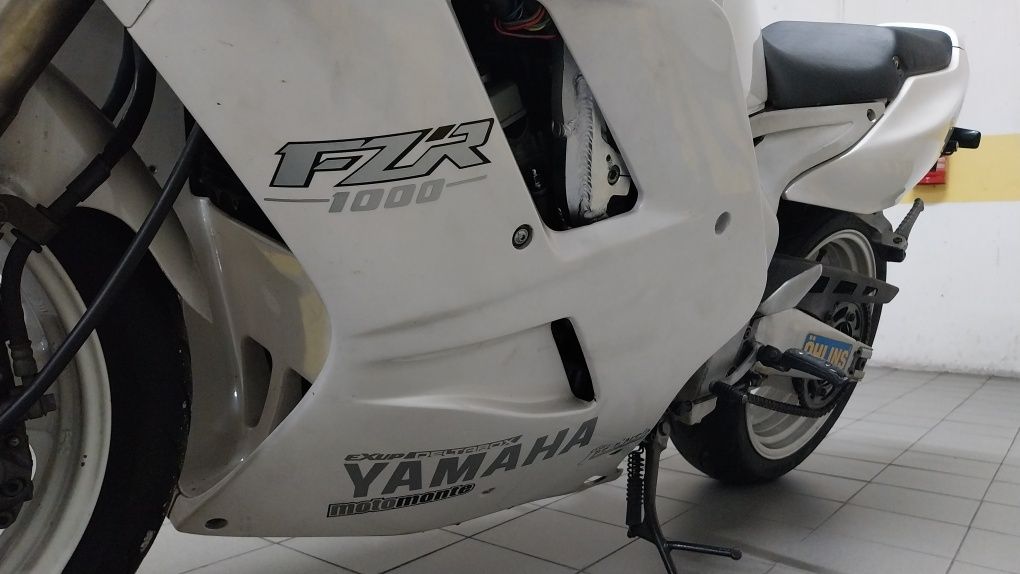 Yamaha FZR 1000 EXUP
