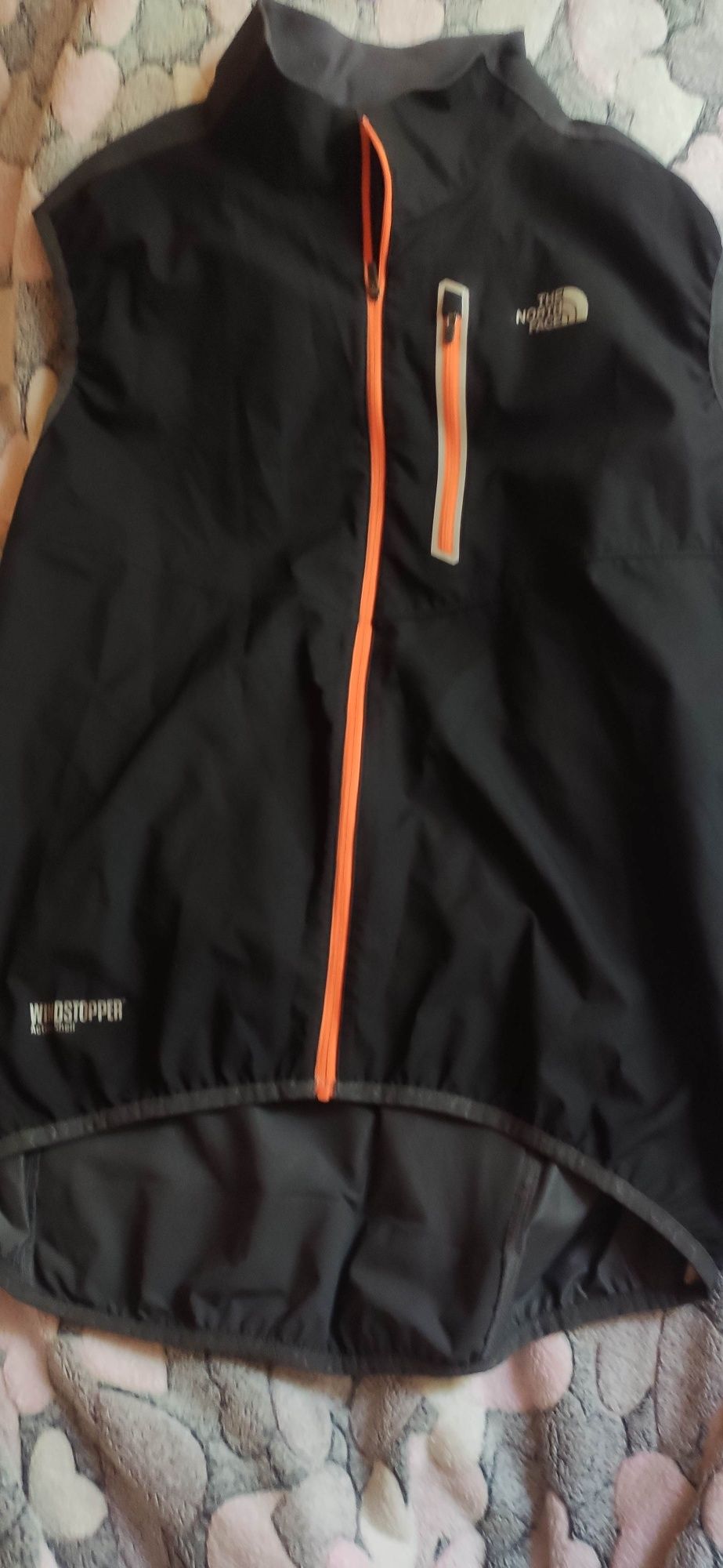 Жилетка (безрукавка,)the north face