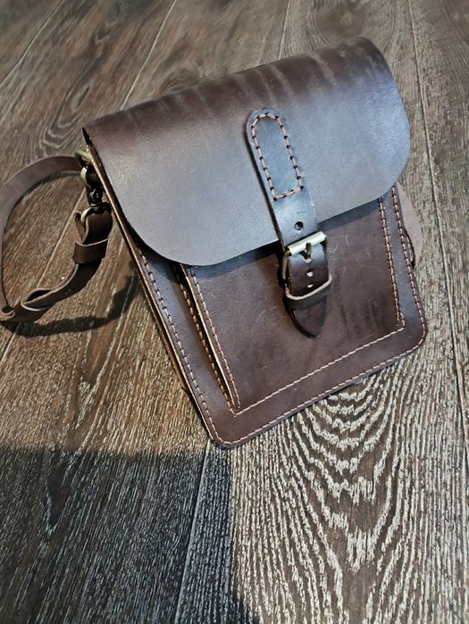 Кожаная сумка ручной работы.