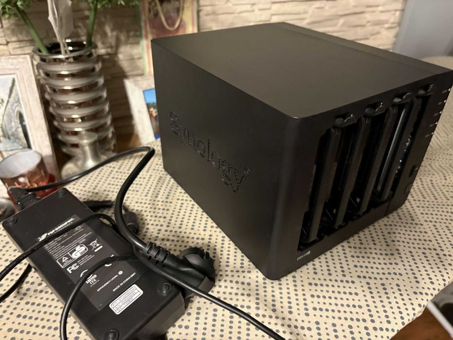 Synology DS415+ 8GB RAM, Intel 4 core