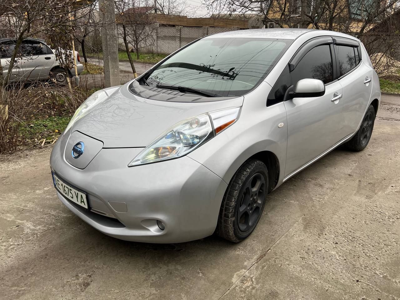 Nissan Leaf Soh 77  лиф леаф  электромобиль