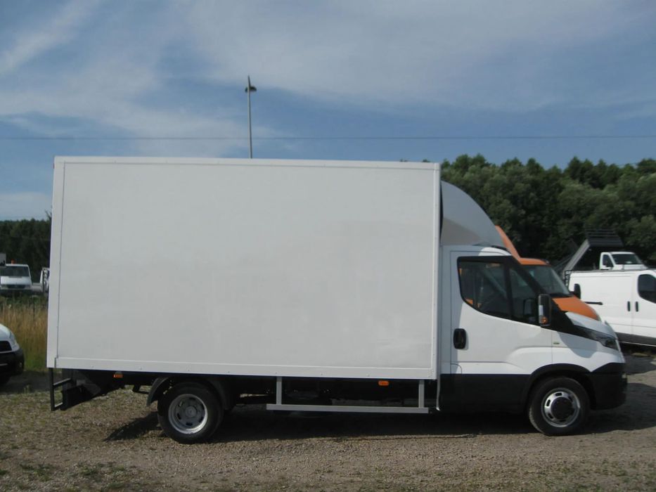 KONTENER 4.20-m. Z IVECO DAILY