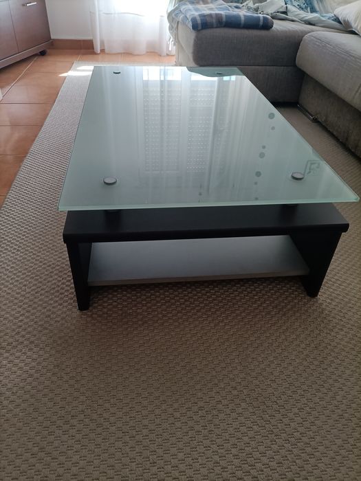 Mesa de centro usada em bom estado