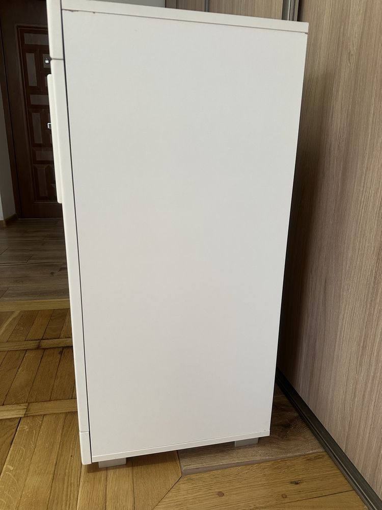 Sprzedam komodę białą 3 szuflady