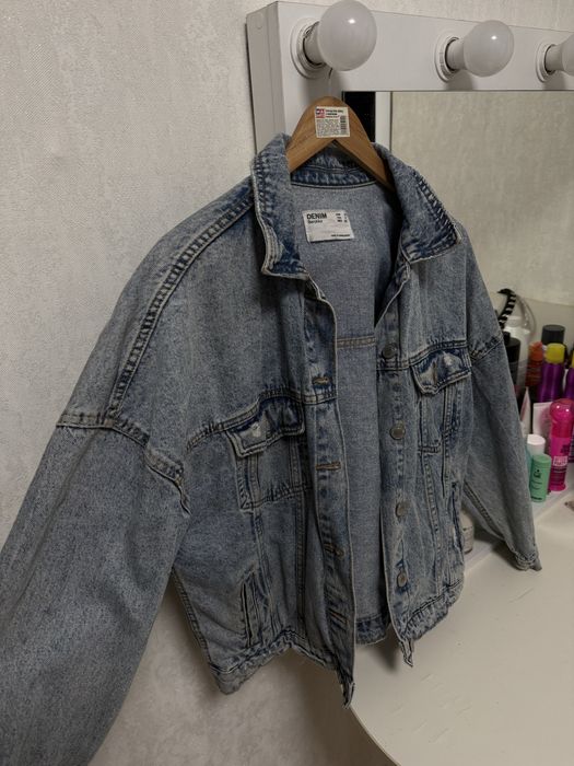 джинсова куртка bershka