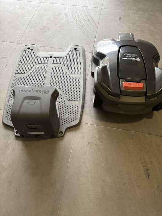 Robot corta relva Husqvarna Automower 305