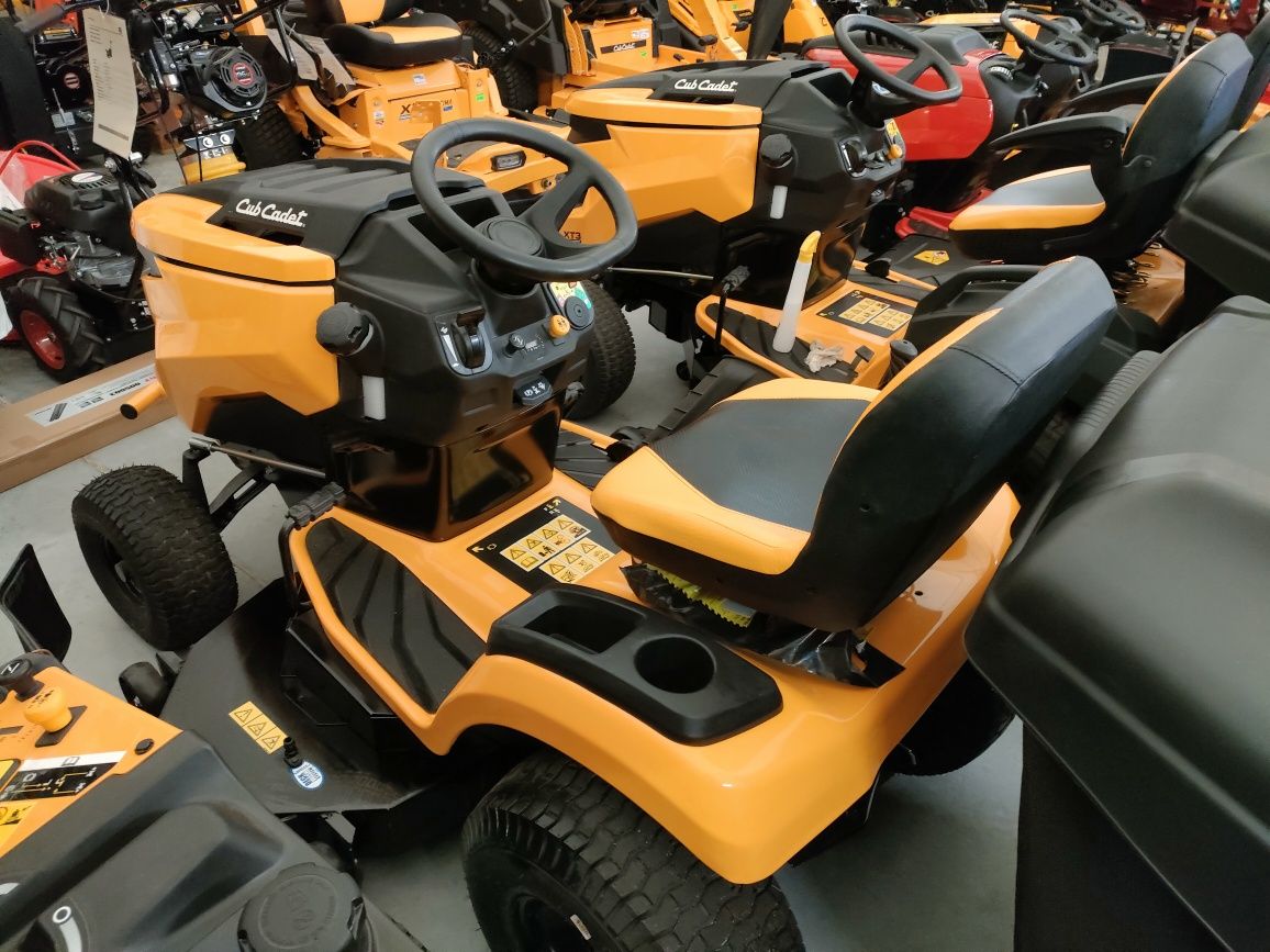 traktor ogrodowy cub cadet  XT2qs 117 cm boczny wyrzut