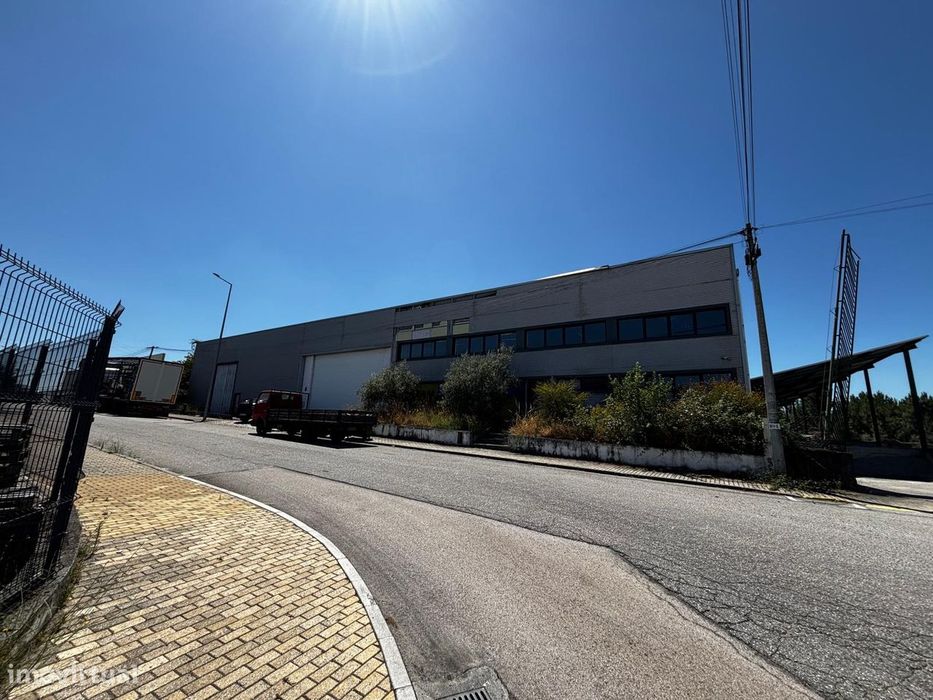 Armazém industrial  Constantim Vila Real  Novidade!!!