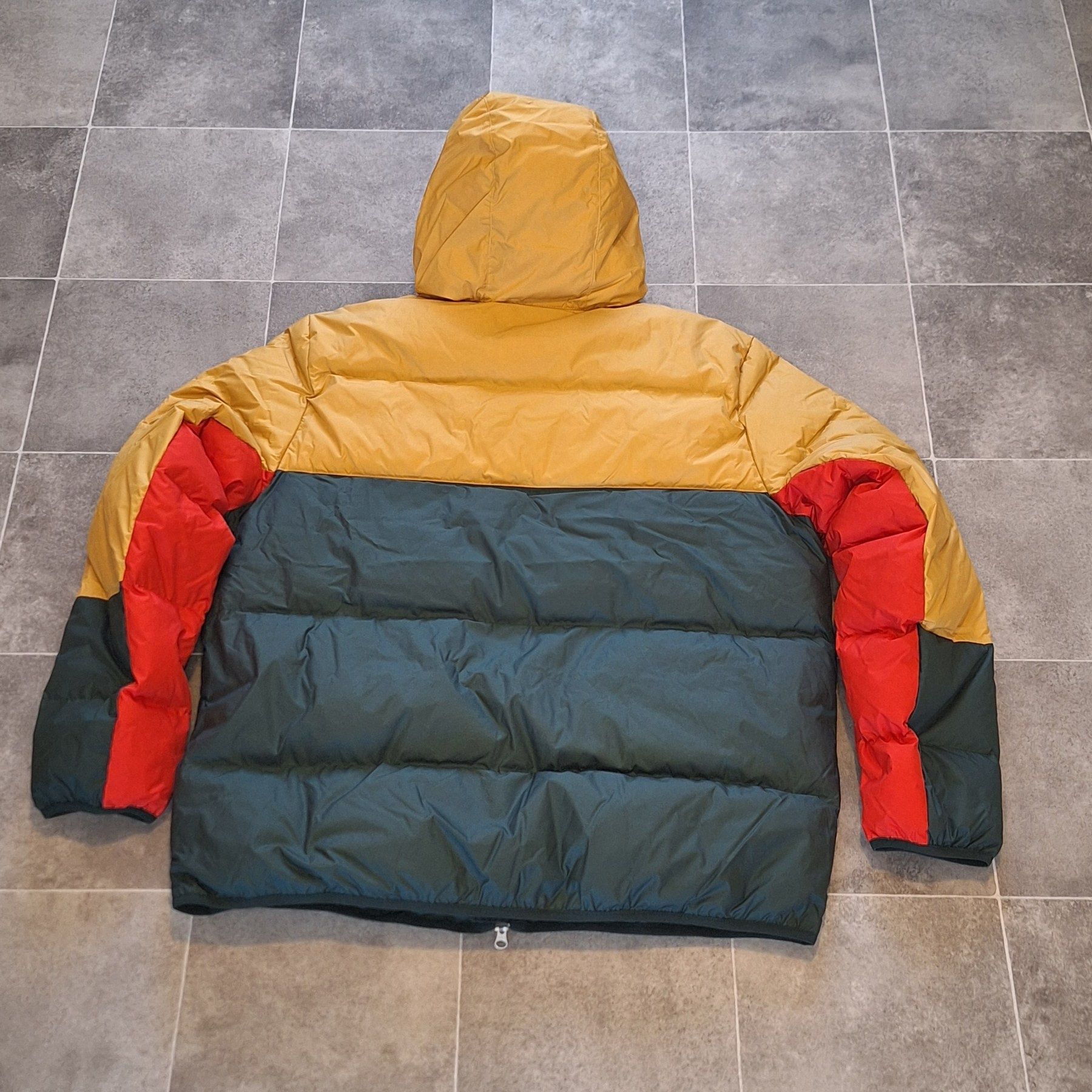 Куртка пух, Nike CU4404 700 розмір, M